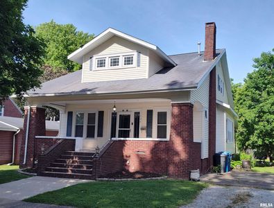 704 S Washington St, Mc Leansboro, IL, 62859