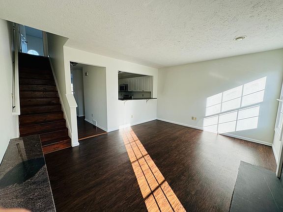 3rd image of 8324 Chester Pkwy #8324
