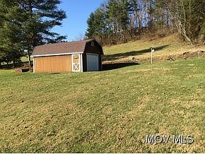 3rd image of 275 S Meadow Dr
