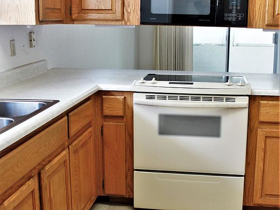 5th image of 1143 S 81st Pl