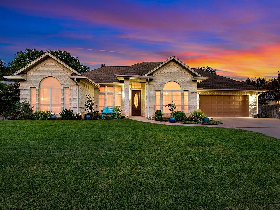 1st image of 259 Meadowlakes Drive