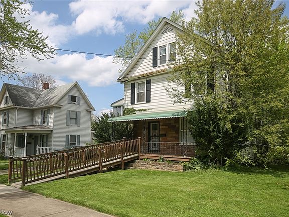 2nd image of 364 E 5th St