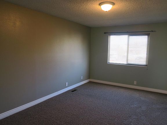 4th image of 7811 S Chadbourne Dr #A