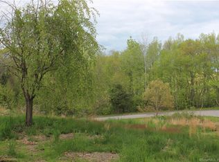 15 Whitehall Dr, Baltic, CT 06330