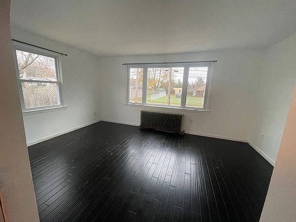 4th image of 218 Edmund St APT B