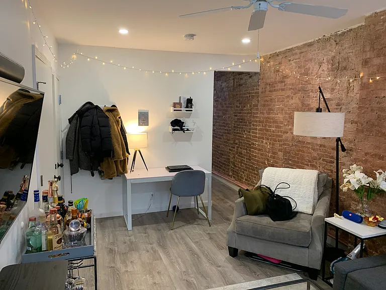 23 Temple St #4 — Photo 10