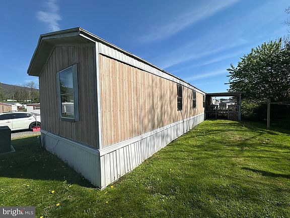 4th image of 49 Hillside Ests