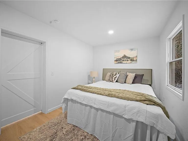 1614 E Huntsville Rd — Photo 14