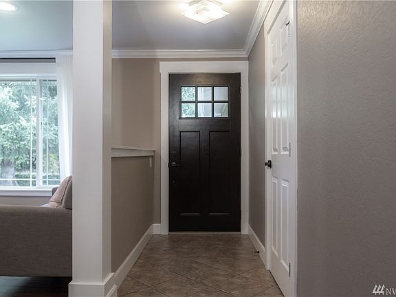 2nd image of 818 Upland Dr
