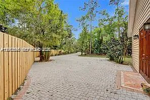 13161 179th Ct N — Photo 6