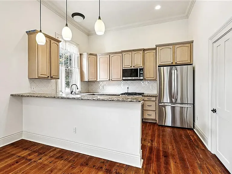 kitchen from bar