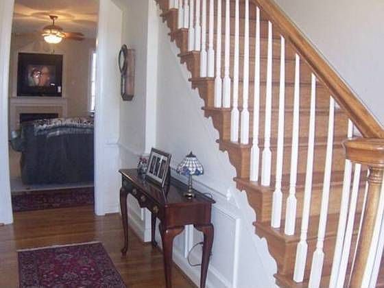1st image of 12100 Loxton Ct