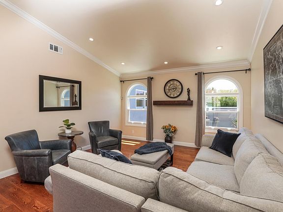 3rd image of 4323 Jonquil Dr