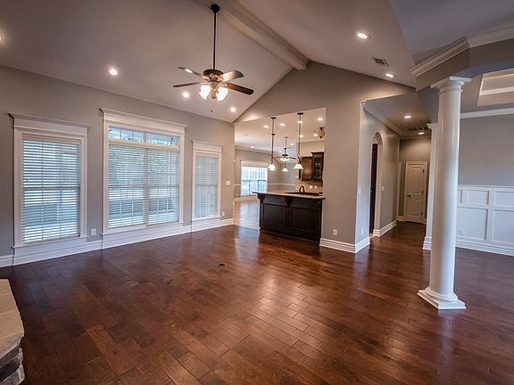 2nd image of 4681 San Saba Dr