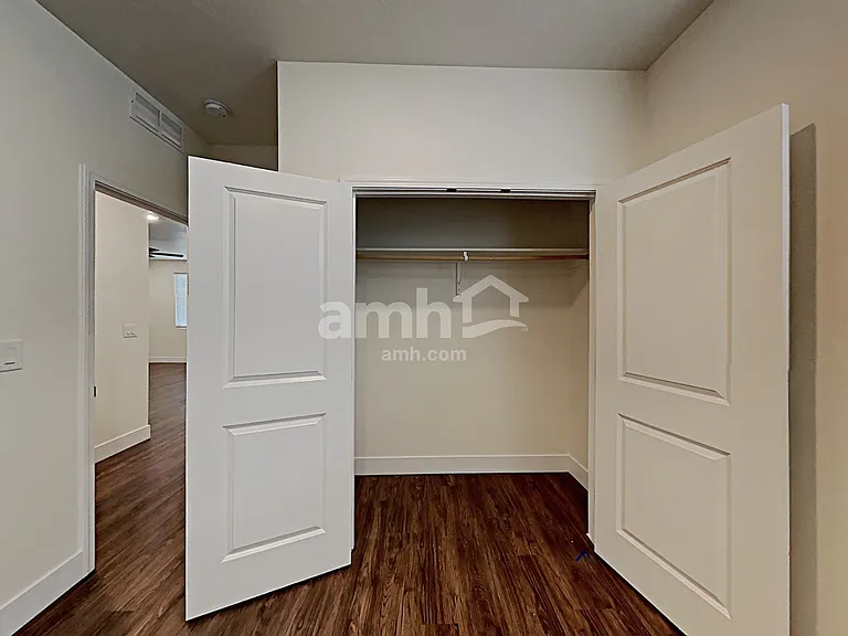 1890 N Montgomery Way — Photo 23