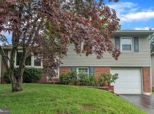 607 Wynnbrook Rd, Secane, PA 19018