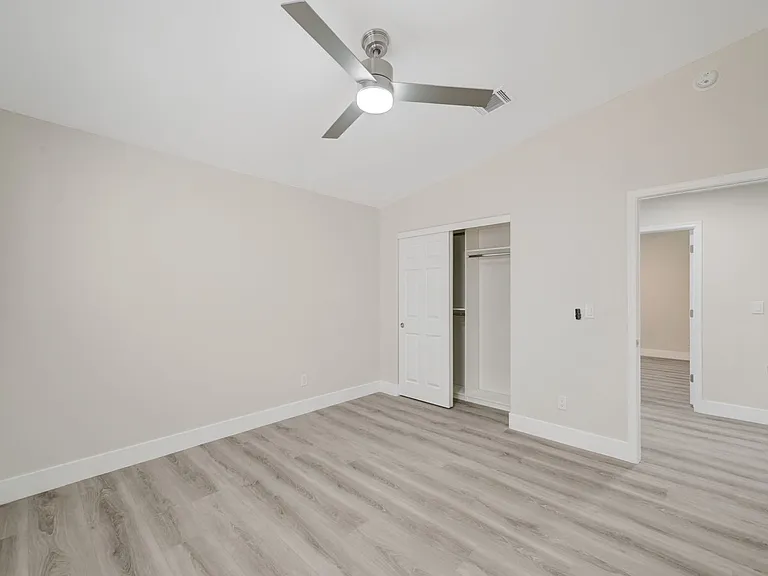 3120 Siena Cir — Photo 36
