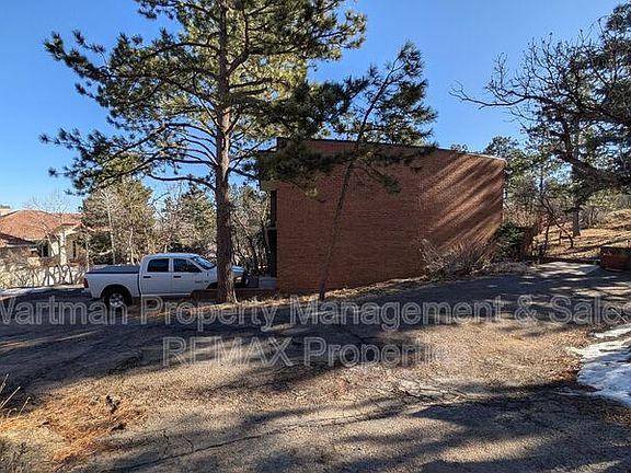 5th image of 15 Upland Rd