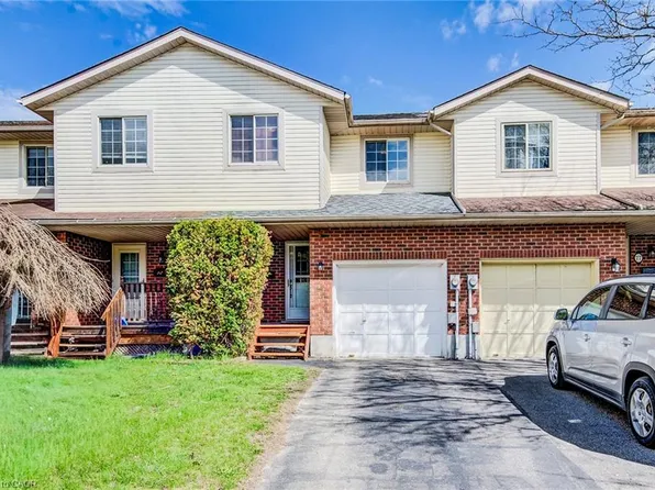 79 Brembel St, Kitchener, ON N2B 3T7