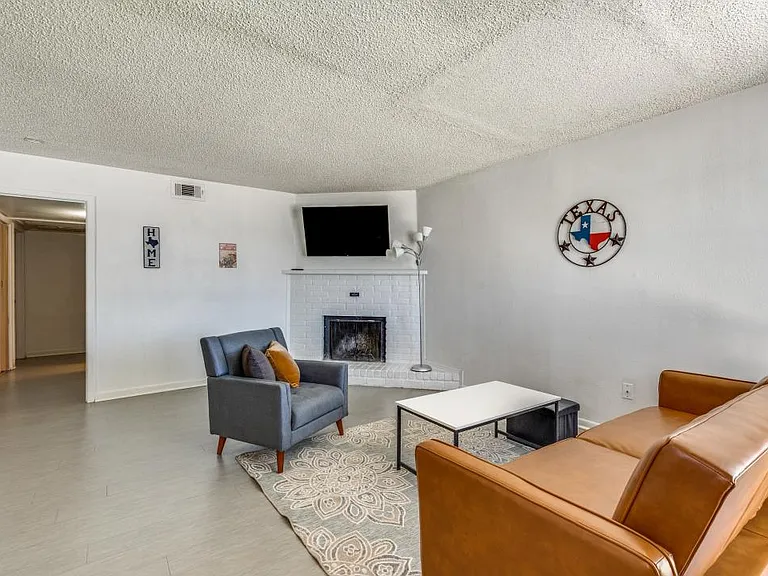 6761 Trail Lake Dr — Photo 5