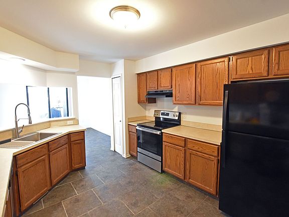 4th image of 8820-21 Mile Rd