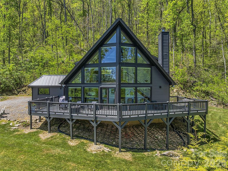 1st image of 110 N Knob Ln