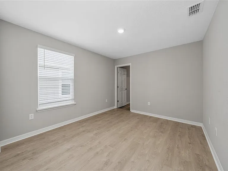 445 Silverbell Trl — Photo 24
