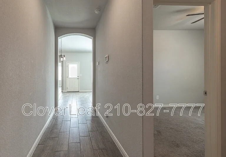 524 Willow Valley St — Photo 4