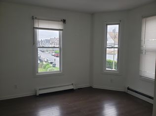 196 Putnam St Floor 2, Bridgeport, CT 06608