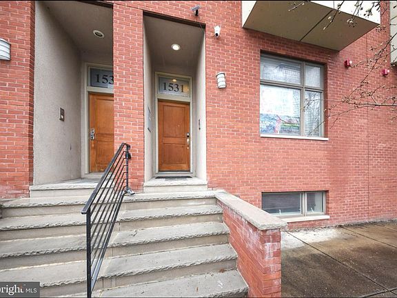 3rd image of 1531 Fairmount Ave #2R