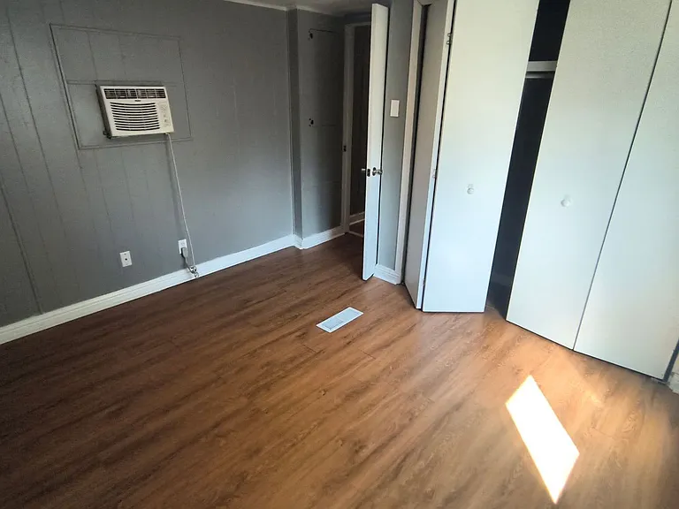 570 Oak Ave — Photo 8
