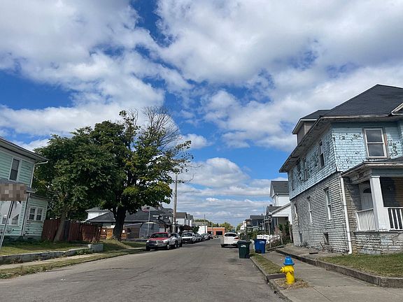 5th image of 60 S Harbine Ave