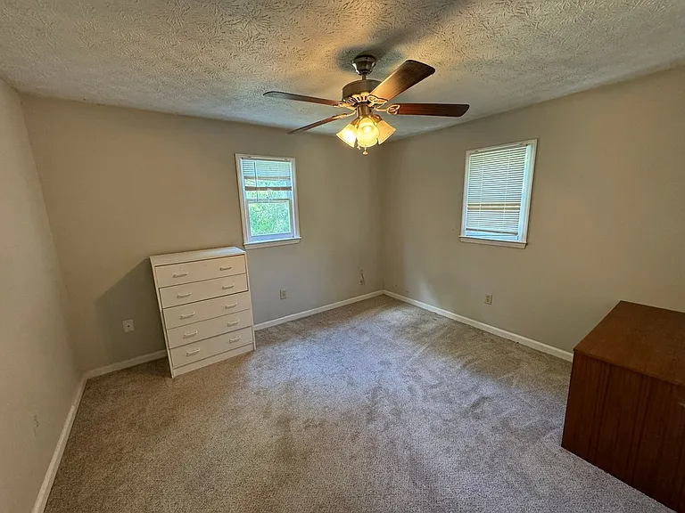 170 Parkridge Dr — Photo 10