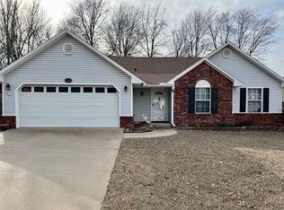 906 Willow Ct, Siloam Springs, AR 72761