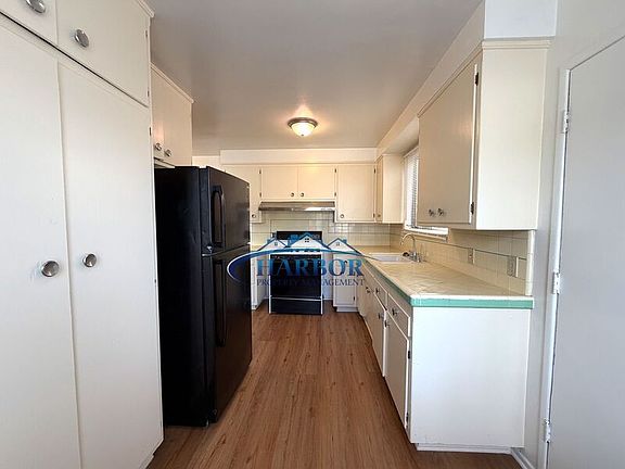 5th image of 5642 Angeles Vista Blvd APT 2