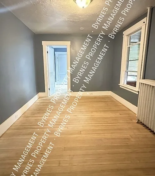 117 Everett St #123 — Photo 6