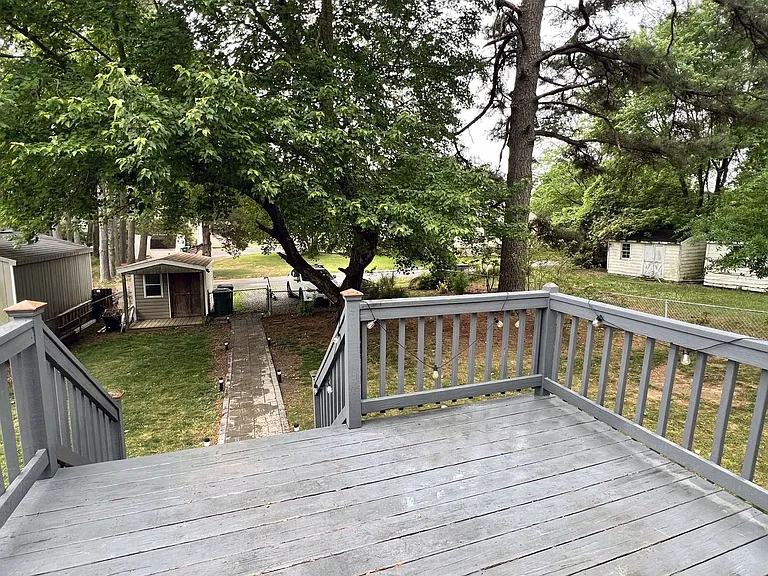 205 Bridge St — Photo 16