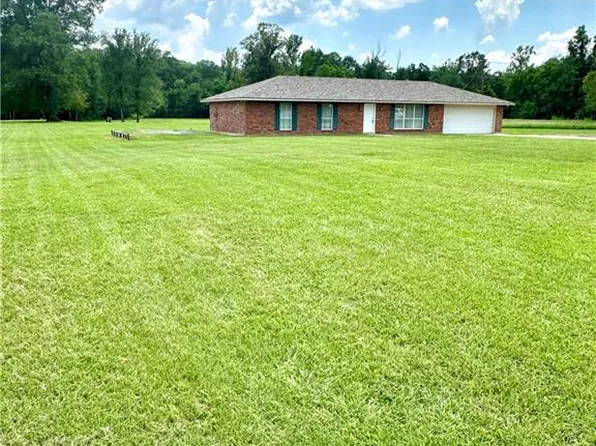 1429 Green Acres Dr, Ball, LA 71405