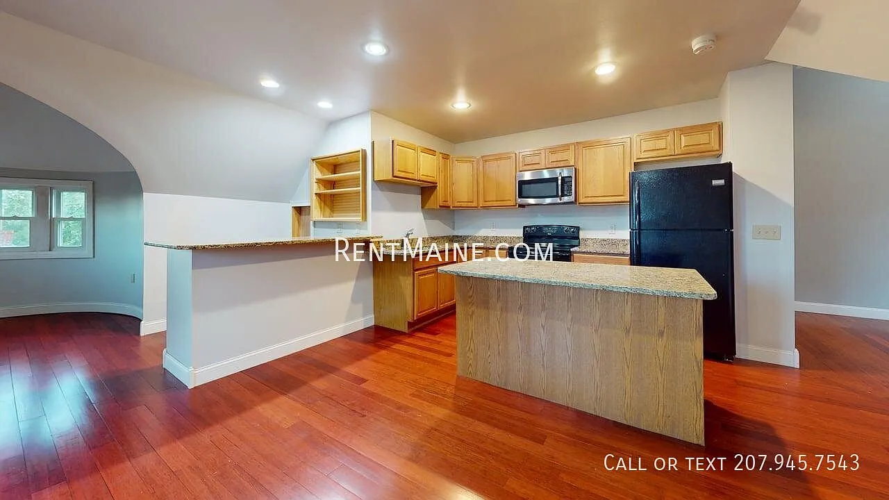 2 bed, 1421 sqft, $1,350 — Photo 1