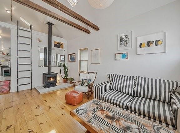 2nd image of 326 Beach 74th St