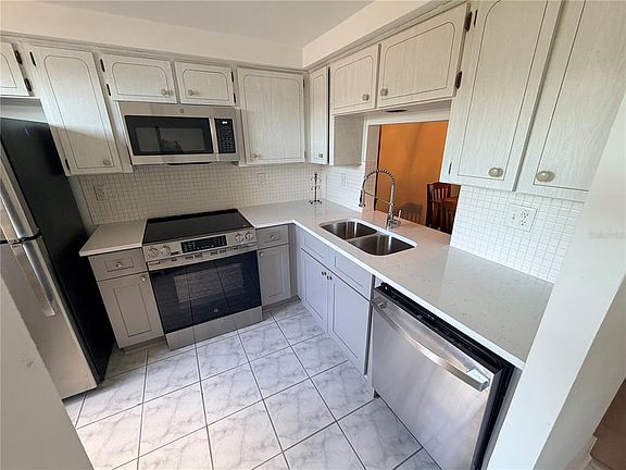 5th image of 4446 Rustic Dr #E