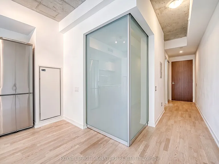 461 Adelaide St W #1022 — Photo 5