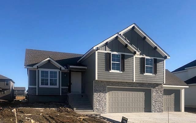 The Easton by IQ Homes- This home is actually at foundation stage- photos of previous model