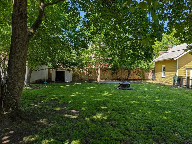115 S Commonwealth Ave #1 — Photo 20