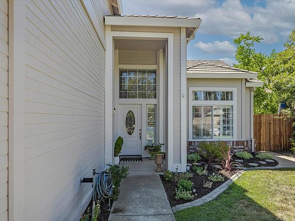 3rd image of 1304 Avenida Alvarado