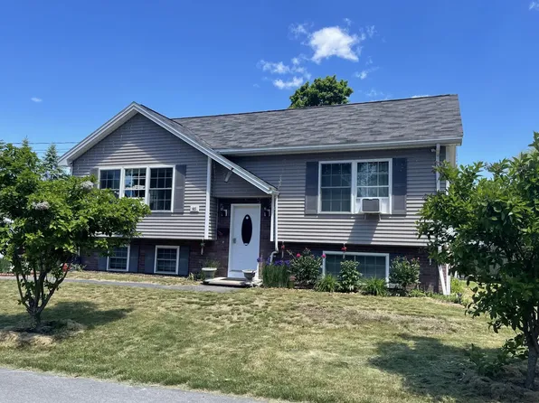 46 Wadsworth Ave, Westbrook, ME 04092