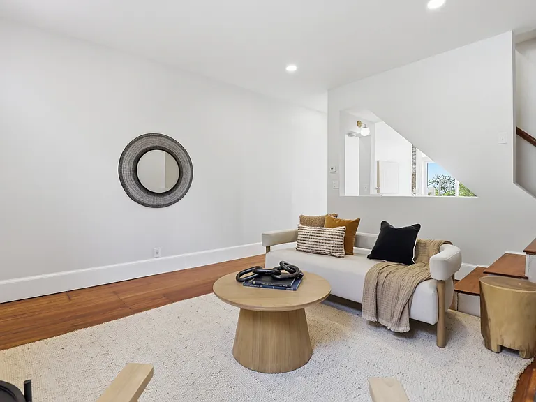 525 Boal St — Photo 27