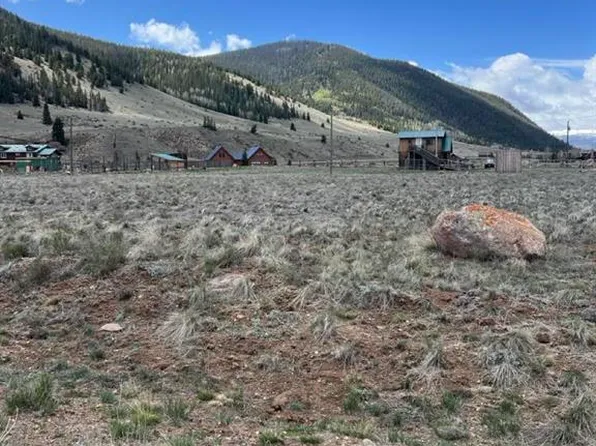 206 Wood Road, Creede, CO 81130
