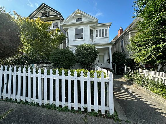 4th image of 519 Virginia St Unit A