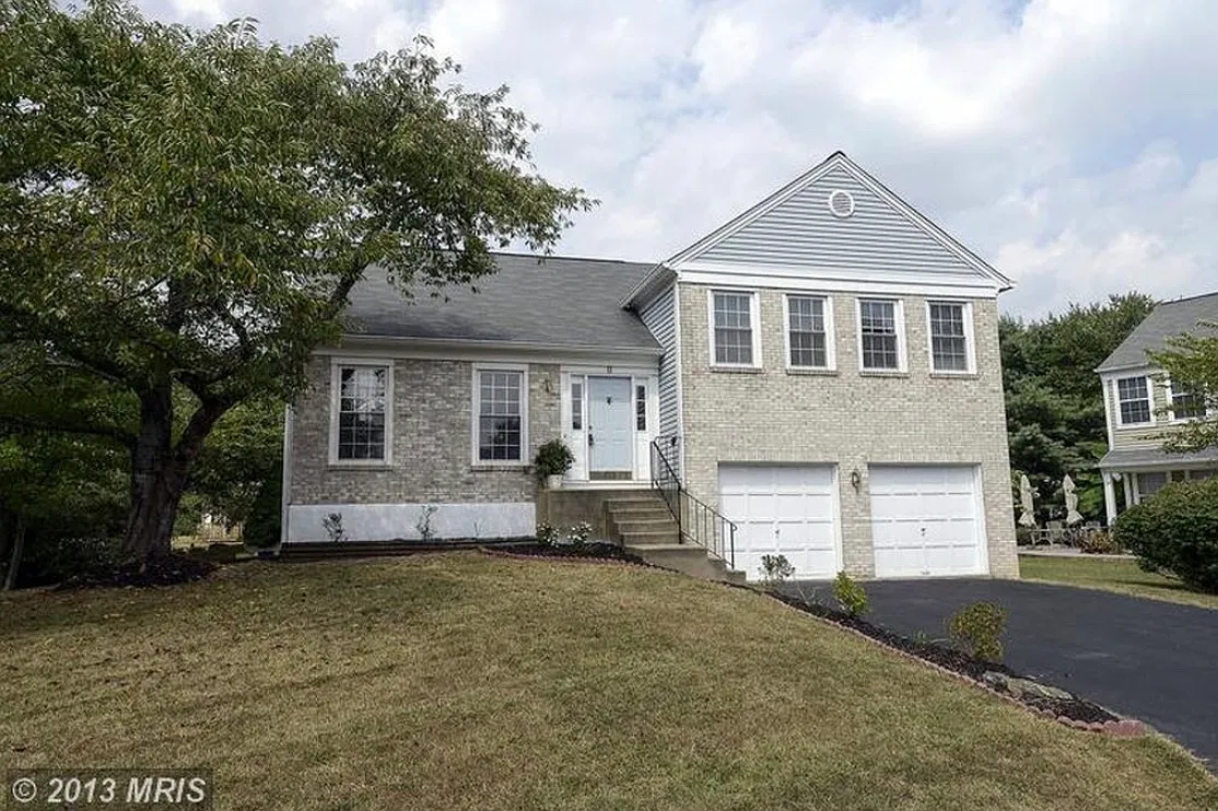 5 bed, 2600 sqft, $4,000 — Photo 1